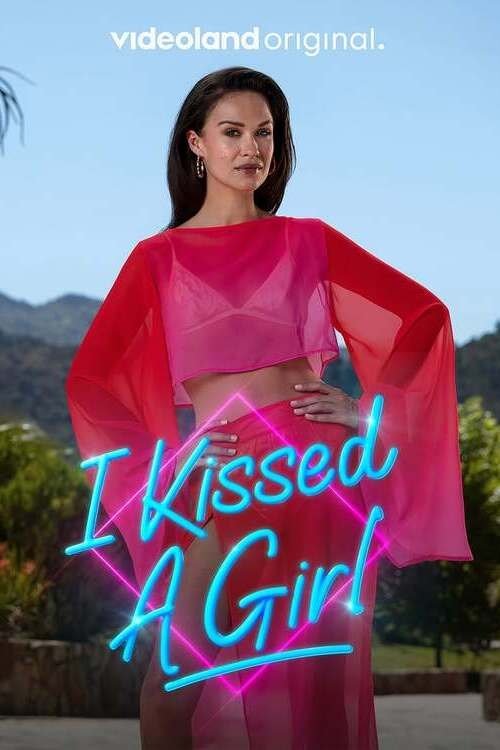  I Kissed A Girl 